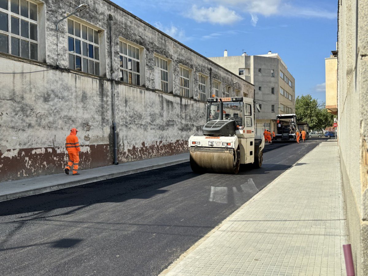 L’Ajuntament renova de forma integral els serveis dels carrers Salamanca i Ceuta