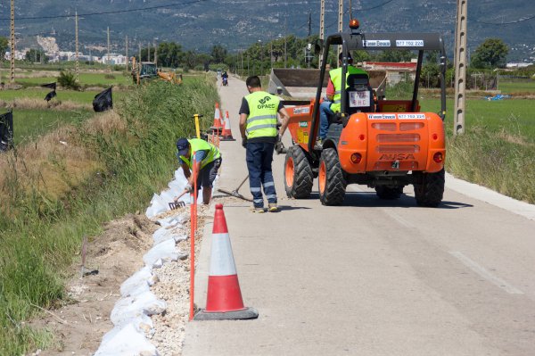 Els ajuntaments d’Amposta i la Ràpita comencen les obres d’arranjament de la carretera al Poble Nou