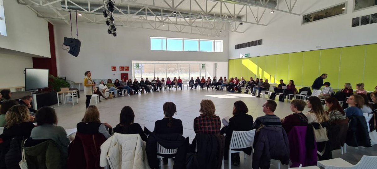 Una seixantena d’agents educatius i socials d’Amposta participen en la setena Taula Socioeducativa