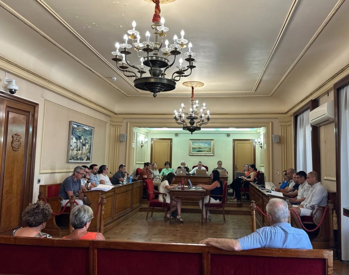 Amposta, de les primeres ciutats que regulen els habitatges turístics per adaptar-los a la normativa dels municipis tensionats